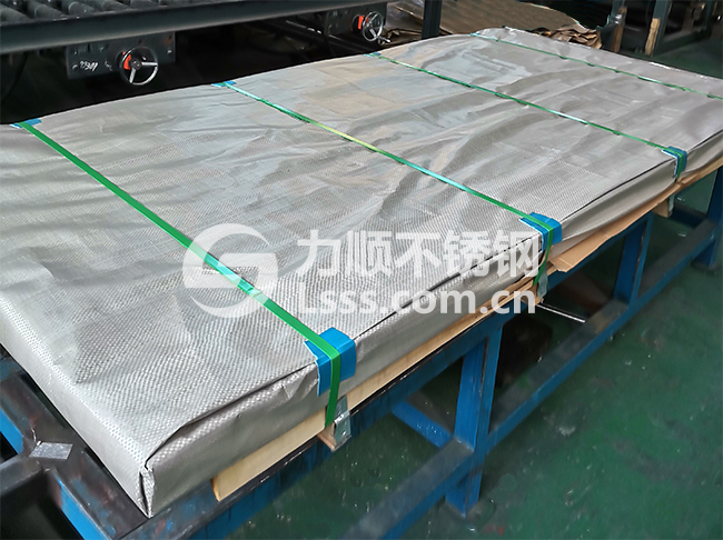 拉丝板包装 不锈钢拉丝板保护不划伤